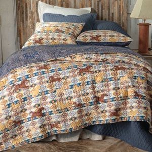 Full size, Virah Bella “Wild and Free” quilt.